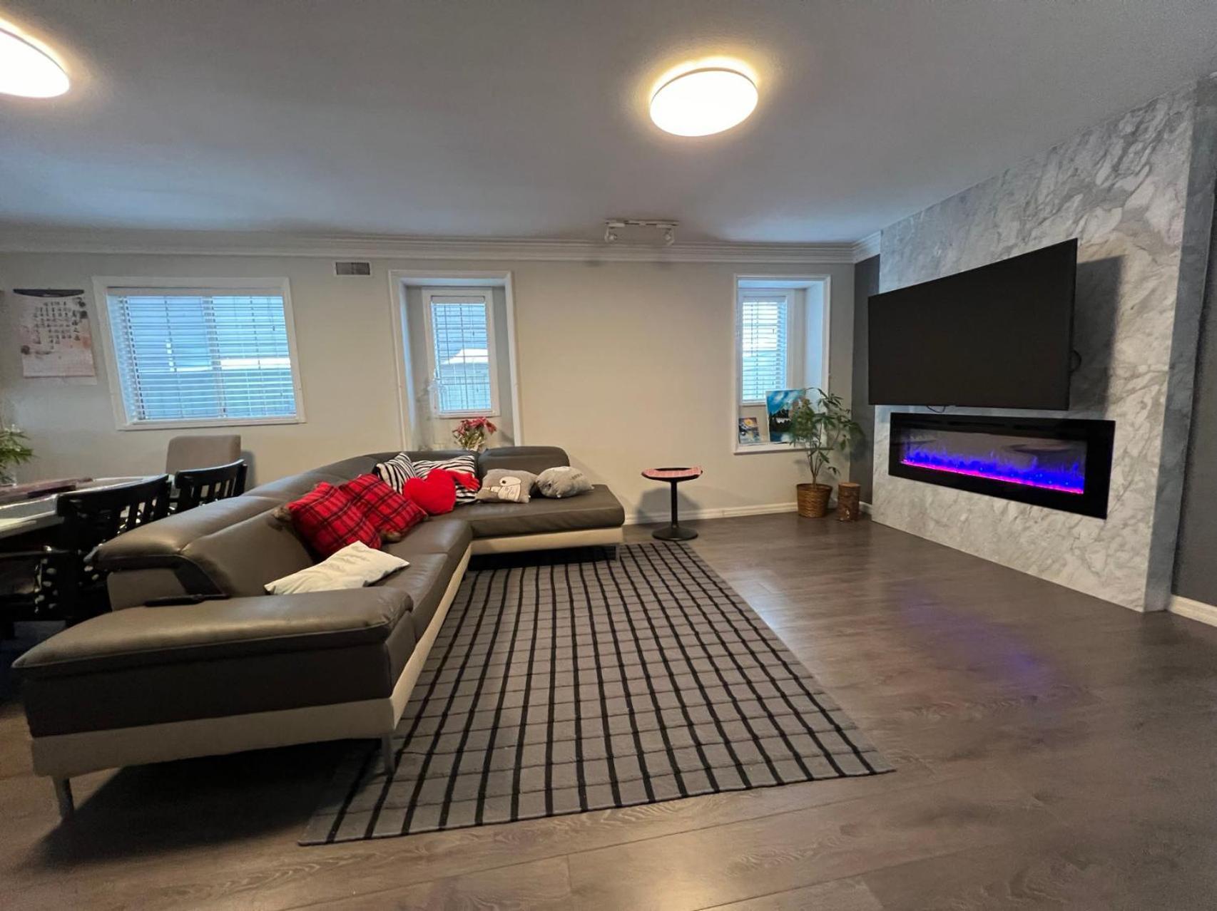 Airport Cozy Room 舒适小屋 Vancouver, Richmond,Near Yvr Bagian luar foto